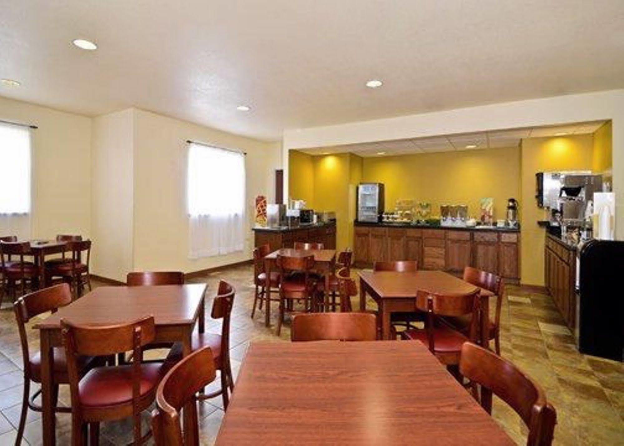 Quality Inn & Suites Park City Restaurant bilde